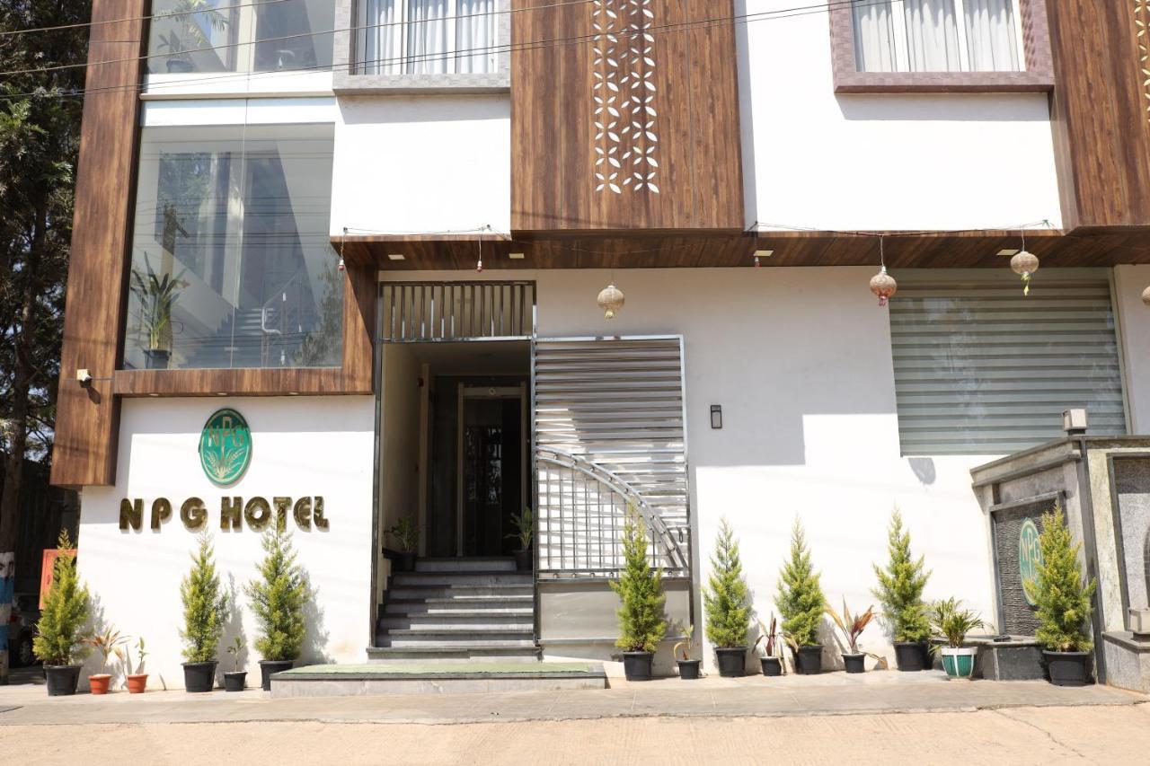 Npg Hotel Bangalore Just 10 Mins Drive From The Kempegowda International Airport 외부 사진